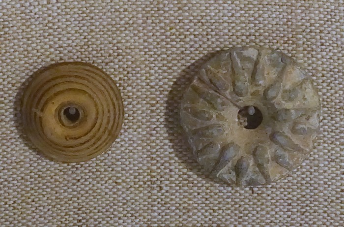 Roman Button